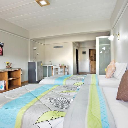 Baan Bangrak Residence Trang Bagian luar foto