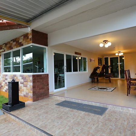 Baan Bangrak Residence Trang Bagian luar foto