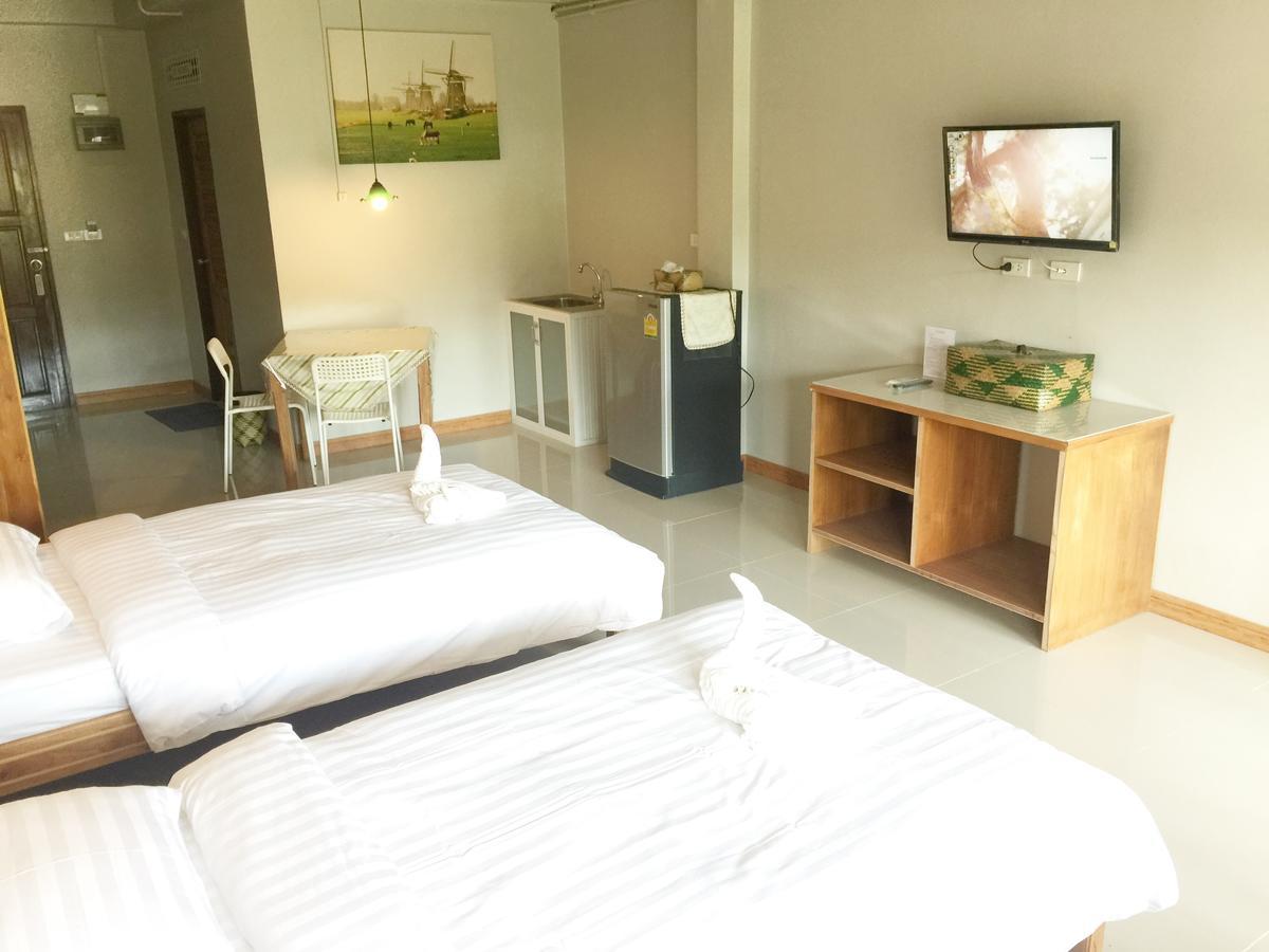 Baan Bangrak Residence Trang Bagian luar foto
