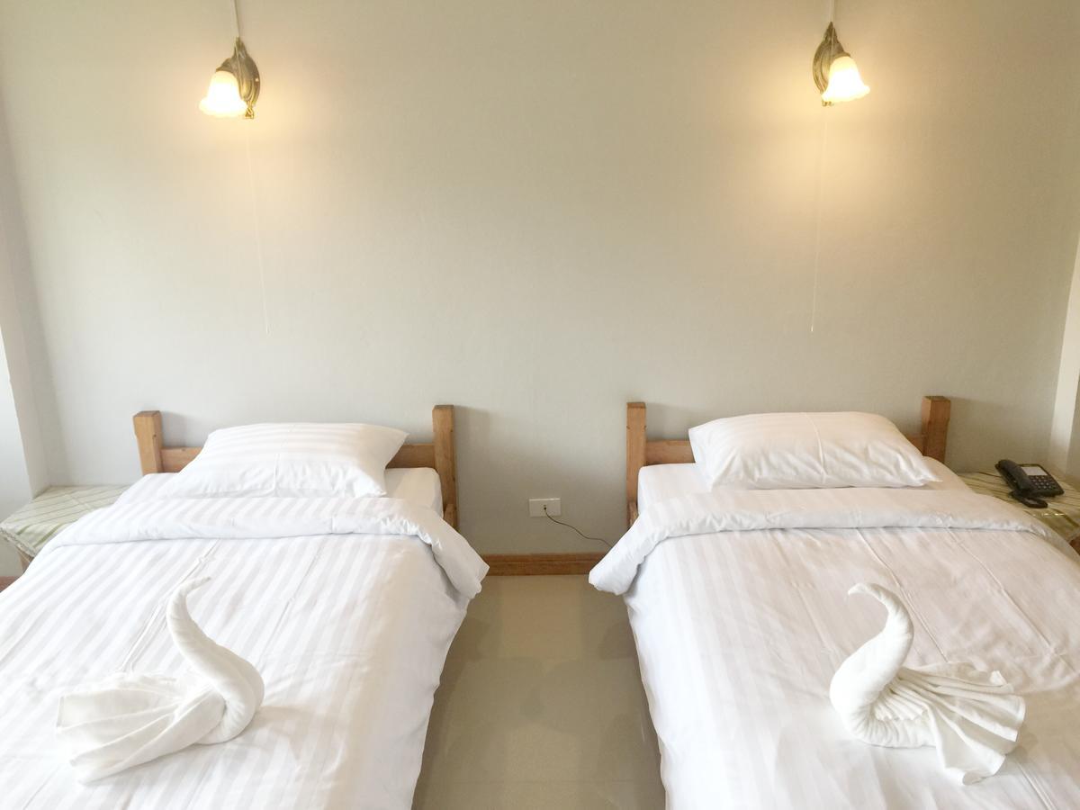 Baan Bangrak Residence Trang Bagian luar foto